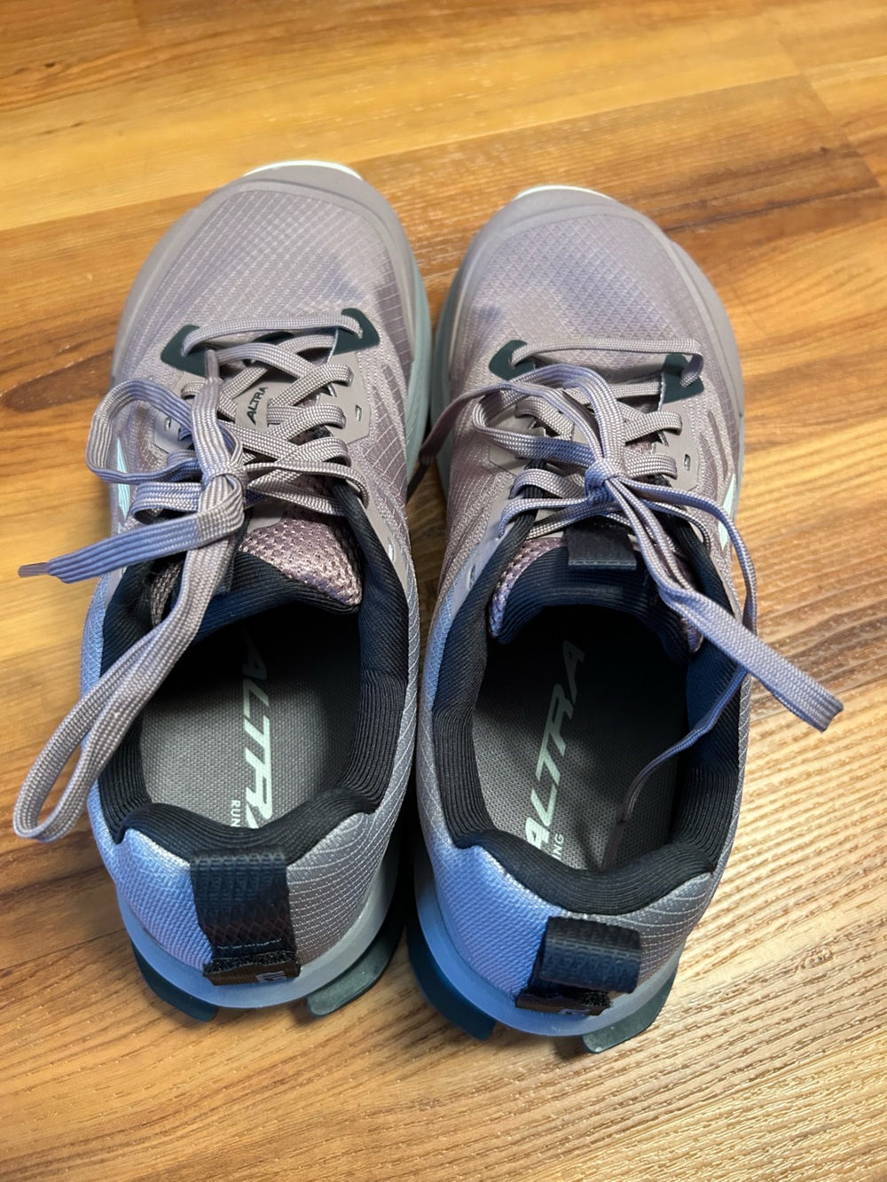 Altra Lone Peak 9 - Women’s 9 - Picture 5 of 6